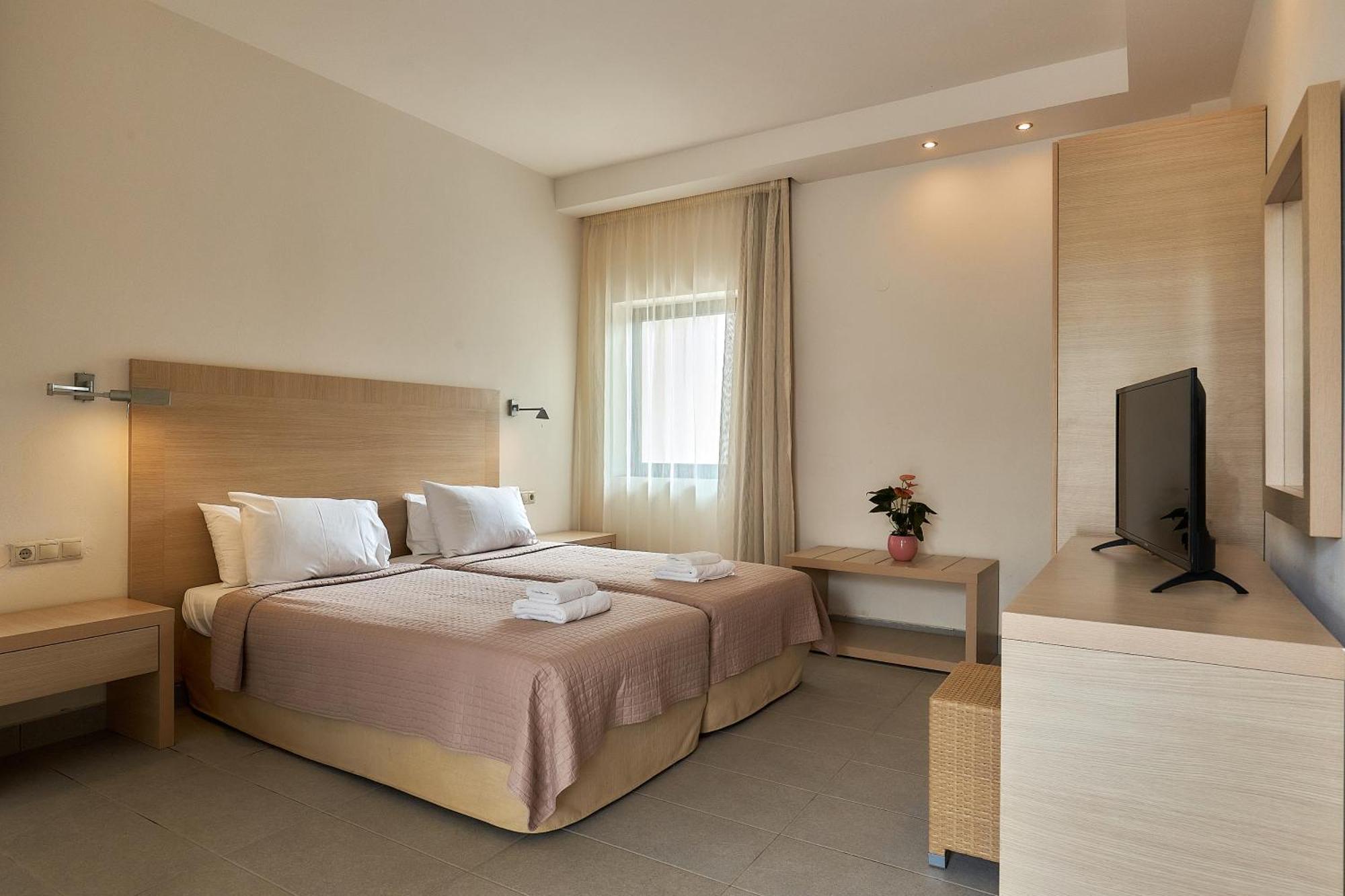 Creteco Hotel & Suites Gournes Gouvon Экстерьер фото