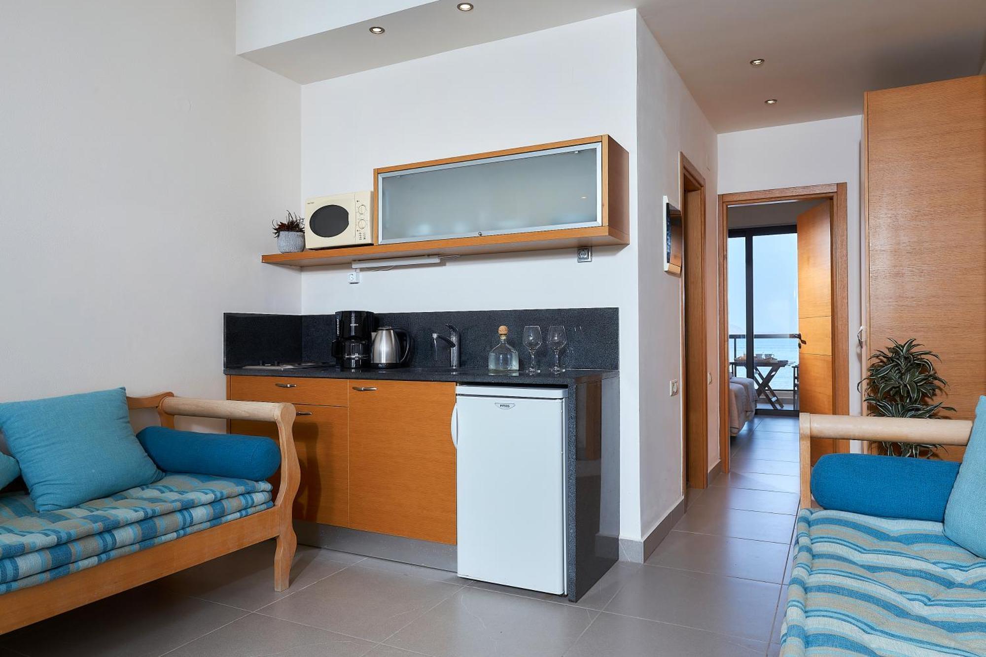 Creteco Hotel & Suites Gournes Gouvon Экстерьер фото